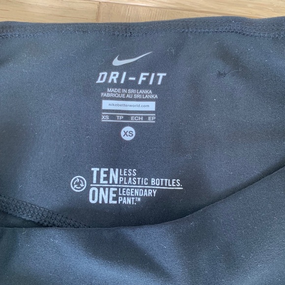 NWOT crops 🖤♾ - Picture 5 of 6